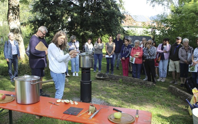 Heidi Leonhard informierte ber den Waldkircher Mitmachgarten.    | Foto: Landratsamt Emmendingen