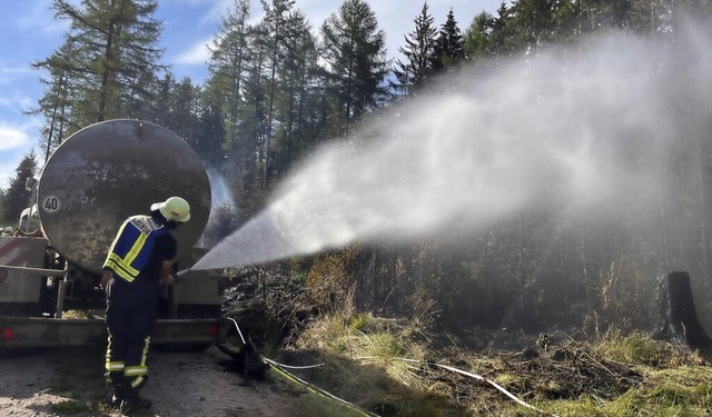 Beim Flchenbrand im Juli 2023 kamen g...als mobile Wasserspeicher zum Einsatz.  | Foto: Privat