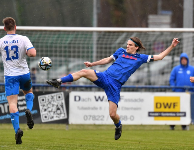 Groe Sprnge, wie hier von David Krum...elbach in der Landesliga bislang nicht  | Foto: Wolfgang Knstle