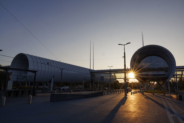 Das Cern in Genf hat 2023 ein Besucher...niger nachempfunden sind. (Archivbild)  | Foto: Salvatore Di Nolfi/KEYSTONE/dpa