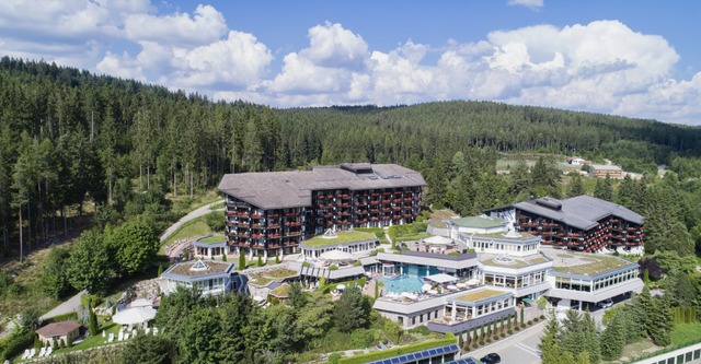 Mehr als 200 Zimmer, 450 Betten &#8211...n: das Vier Jahreszeiten am Schluchsee  | Foto: Hotel Vier Jahreszeiten