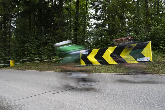 Die mutmassliche Unfallstelle der Schw...er verletzt. <Bildquelle></Bildquelle>  | Foto: Til Buergy (dpa)