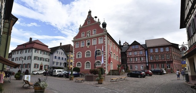 Im Ettenheimer Rathaus herrscht Freude ber die Entwicklung des Haushaltes.   | Foto: Wolfgang Knstle