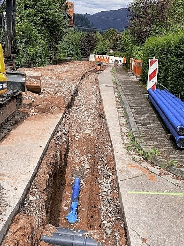 Die Sanierung der Wasserleitung in der Katzenlohstrae in Wiechs  | Foto: Stadt Schopfheim