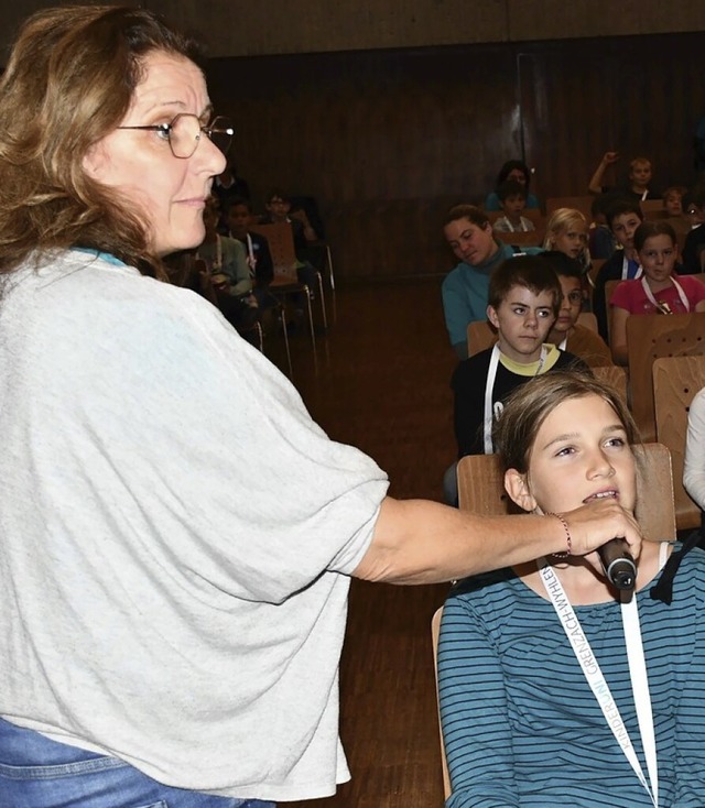 Das Interesse der Kinder an der Vorlesung war gewaltig.  | Foto: Heinz und Monika Vollmar