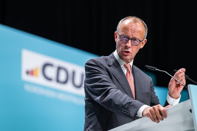 Unions-Kanzlerkandidat Friedrich Merz ...tte angesichts des Erstarkens der AfD.  | Foto: Guido Kirchner/dpa