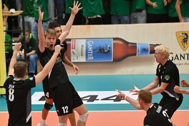 Volleyballer der FT 1844 Freiburg znden Angriffsfeuerwerk beim 3:0 gegen Knigs Wusterhausen