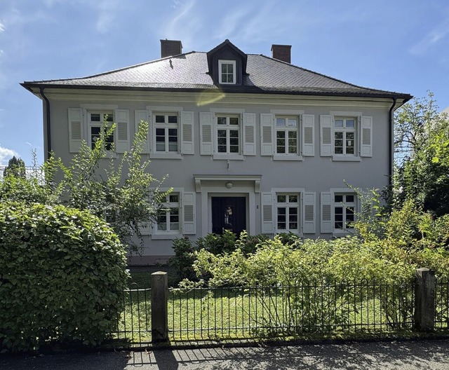 Das von einem Weinbrenner-Schler  erb...iftskirche in Lahr wurde 1817 bezogen.  | Foto: Walter Caroli 