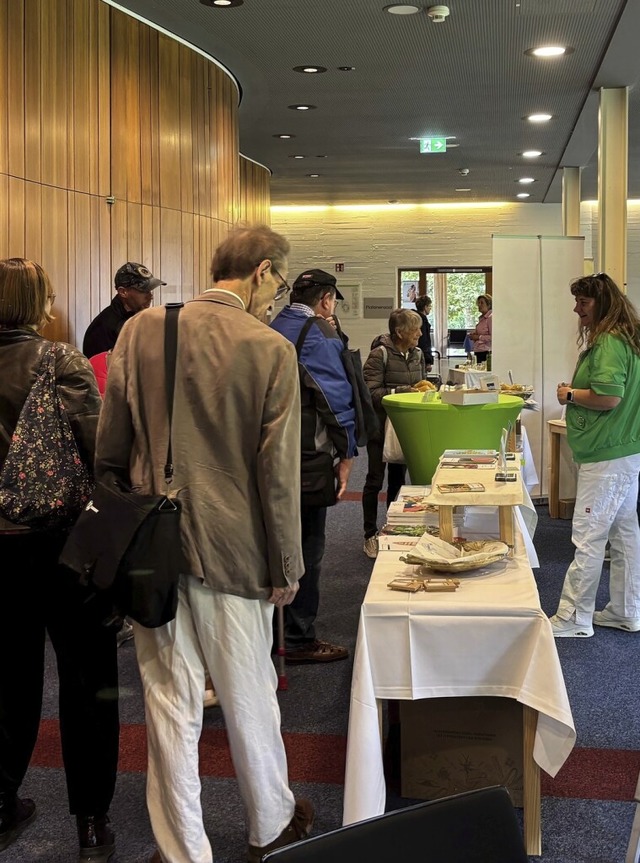 Bei der Gesundheitsmesse konnten die B...nd es ist, ein Instrument zu spielen.   | Foto: Noah Dillinger