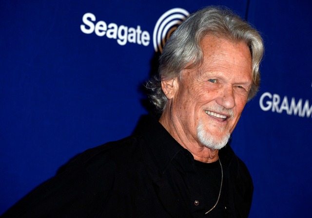 Kristofferson schrieb einen Hit nach d...d "Help Me Make It Through the Night".  | Foto: Paul Buck/EPA/dpa