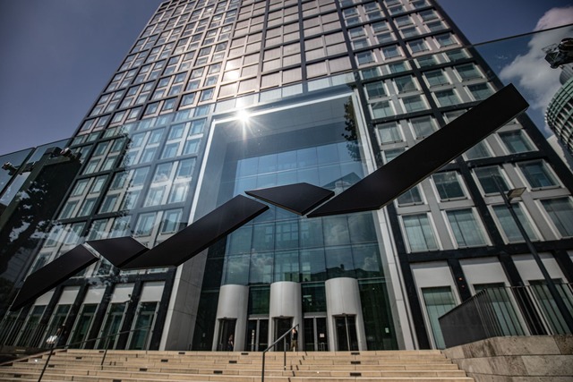 Die Deutsche B&ouml;rse, Deutschlands ...n Eschborn nahe Frankfurt (Archivfoto)  | Foto: Frank Rumpenhorst/dpa