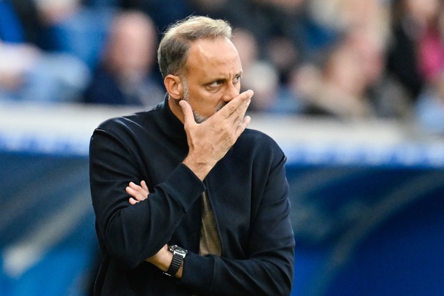 Hoffenheim und Trainer Pellegrino Mata...n die vierte Liga-Niederlage in Serie.  | Foto: Uwe Anspach/dpa