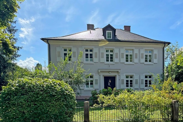 Das von einem Weinbrenner-Schler  erb...iftskirche in Lahr wurde 1817 bezogen.  | Foto: Walter Caroli 