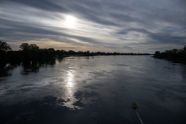 Der Deutsche Wetterdienst ver&ouml;ffe...lanz, demnach war es deutlich zu nass.  | Foto: Soeren Stache/dpa