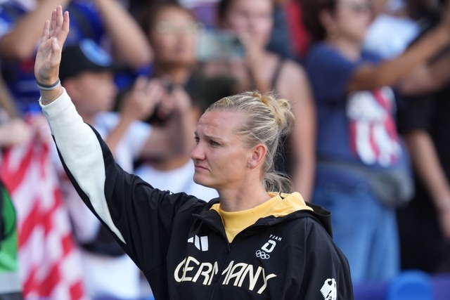 Alexandra Popp: Beendet ihre DFB-Karriere mit dem 145. L&auml;nderspiel  | Foto: Marcus Brandt/dpa