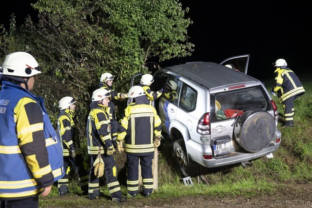 Nach einem medizinischen Notfall verlo...eimer Feuerwehr befreite den Insassen.  | Foto: Volker Mnch