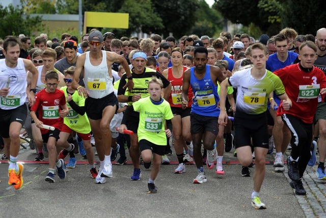 Startschuss beim Klosterlauf Schuttern...a ging mit der Nummer 67 an den Start.  | Foto: Bettina Schaller