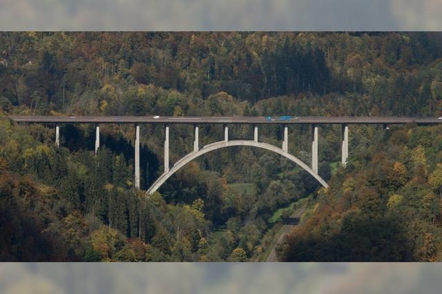 Viele Brcken entlang der A81 sind marode