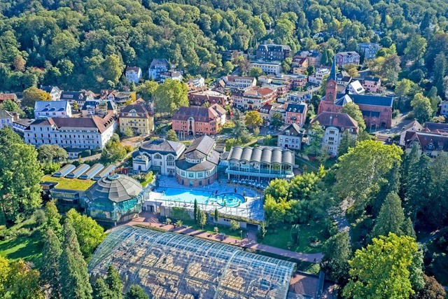 Das Thermalbad ist zentrales Element im Fremdenverkehrskonzept von Badenweiler.  | Foto: Matthias Weniger