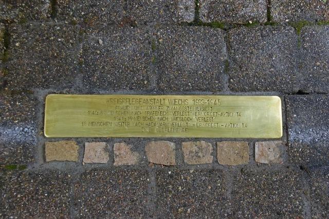 Stolperschwellen werden als Erinnerung an Euthanasieopfer in Lrrach verlegt