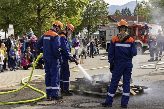 Jugendfeuerwehr feiert Jubilum