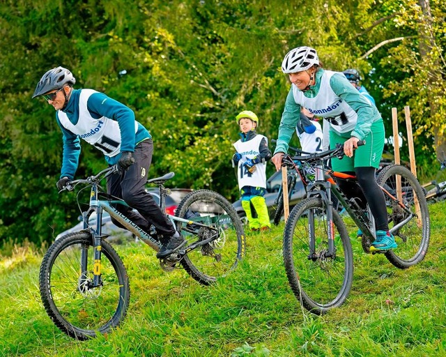 Die Gesamtsieger Benjamin Schnle (am ...ritz Morlok) und Alexandra Haberstroh.  | Foto: Wolfgang Scheu