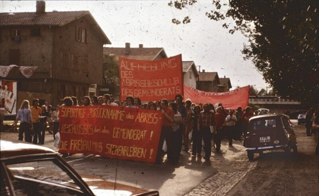 Eine der ersten Demos nach dem Zweiten...auf zum Autobahnzubringer Mitte wurde.  | Foto: Archiv fr soziale Bewegungen Freiburg