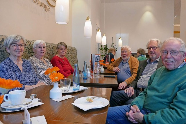 Die Mitglieder des Schweizer Vereins i...hland und treffen sich zum Stammtisch.  | Foto: Lukas Mller