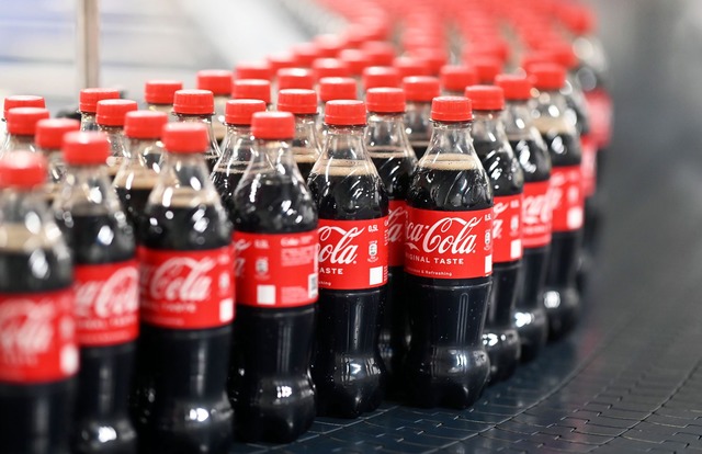 Coca-Cola schlie&szlig;t in Deutschland f&uuml;nf Standorte.  | Foto: Uli Deck/dpa