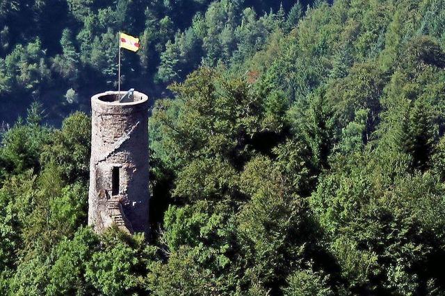 Die Wehrer Burgruine Brenfels hat einen Turm mit Weitblick