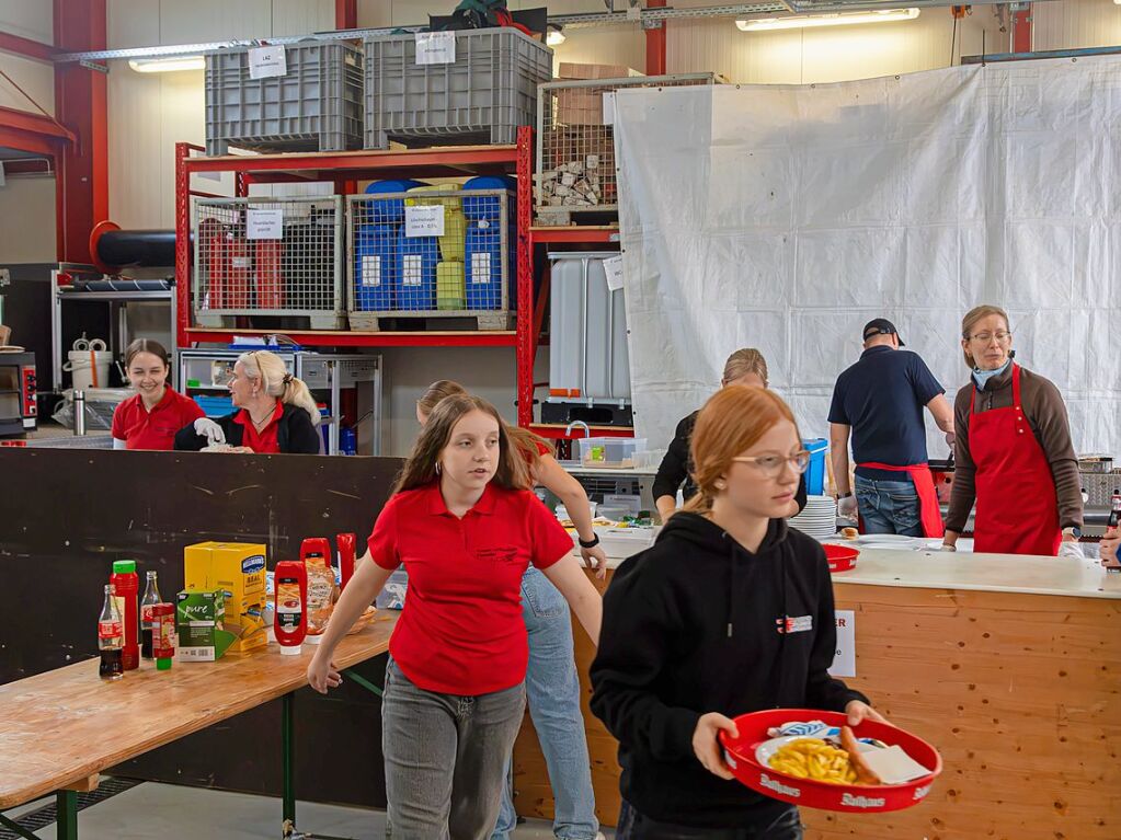 Voller Krpereinsatz, Musik und leckeres Essen: Am 28. und 29. September 2024 feierte die Jugendfeuerwehr mit einem groen Fest ihr 50-jhriges Jubilum.