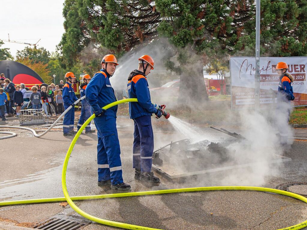 Voller Krpereinsatz, Musik und leckeres Essen: Am 28. und 29. September 2024 feierte die Jugendfeuerwehr mit einem groen Fest ihr 50-jhriges Jubilum.