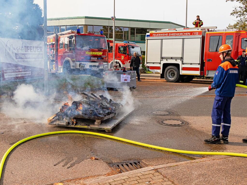 Voller Krpereinsatz, Musik und leckeres Essen: Am 28. und 29. September 2024 feierte die Jugendfeuerwehr mit einem groen Fest ihr 50-jhriges Jubilum.