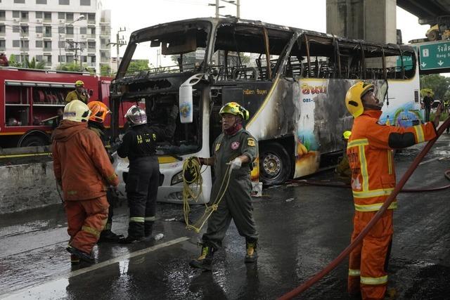 23 Tote bei Schulbus-Brand in Thailand - Fahrer stellt sich