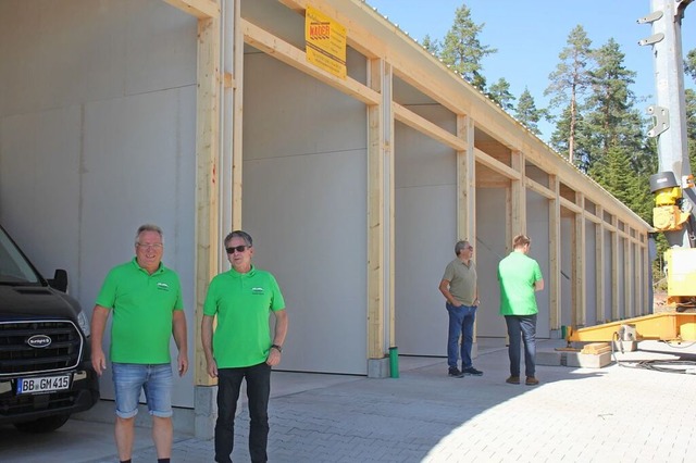 Ein Garagenpark entsteht im Oberbrnde...en 52 Garagen fr wertvolle Fahrzeuge.  | Foto: Gert Brichta