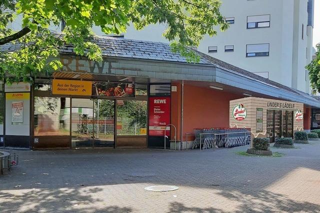 Lebensmittel im Container - nach Schlieung des Rewe in Denzlingen gibt es ab November Interimslsung