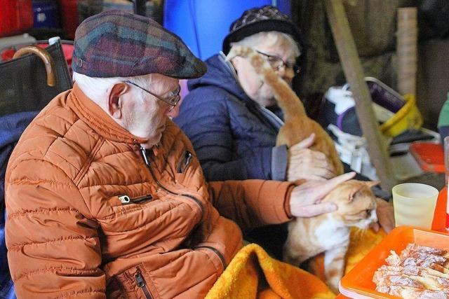 Ein Besuch auf dem Bauernhof im Kleinen Wiesental macht Erinnerungen von Senioren lebendig