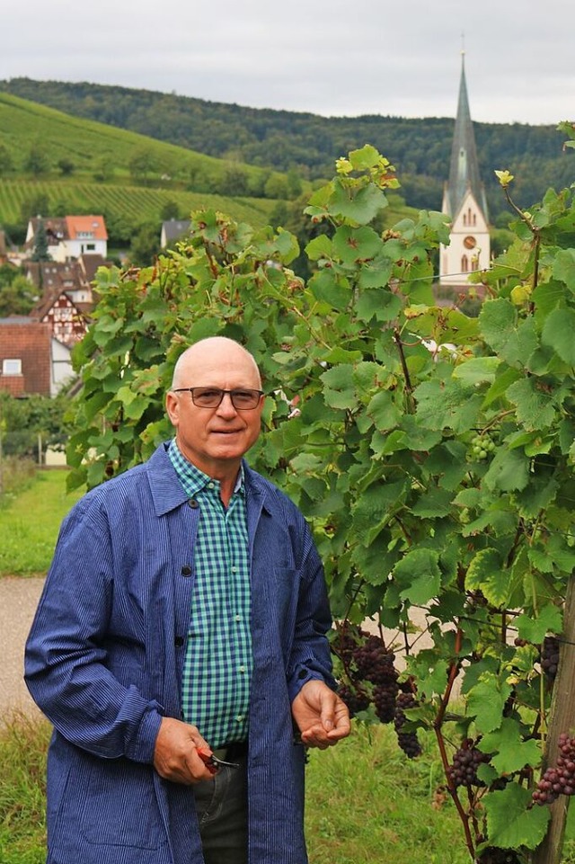 Stand schon als kleiner Bub in den Reb...mer wohl: Arno Bechtold aus Ebringen.   | Foto: Verena Mller-Baltes