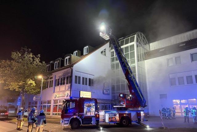 Zwlf Verletzte bei Hotelbrand in Bamberg