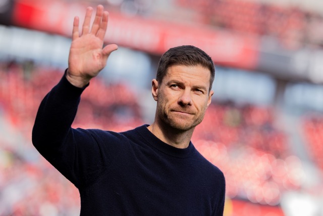 Xabi Alonso feierte sein 100. Pflichtspiel f&uuml;r Leverkusen - aber ohne Sieg.  | Foto: Rolf Vennenbernd/dpa