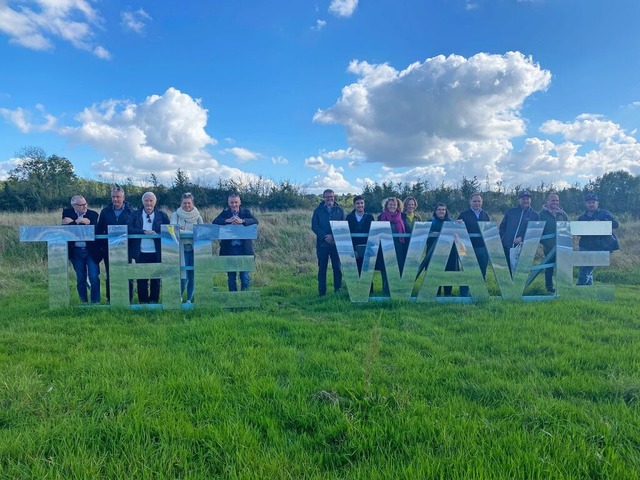 Eine Delegation aus Lahr hat den Surfpark in Bristol besucht.  | Foto: Alena Ehrlich