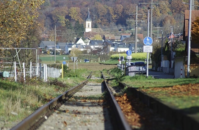 Die Kandertalbahn in Binzen mit Blick auf Rmmingen  | Foto: Thomas Loisl Mink