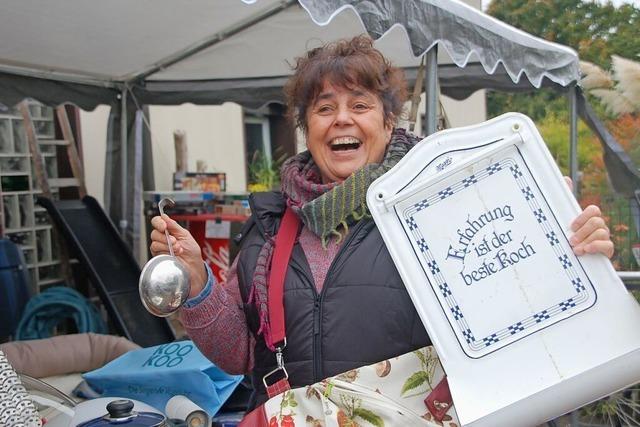 Erster Karsauer Dorf-Flohmarkt ist ein Spielzeugparadies und Jagdrevier fr Schnppchenjger