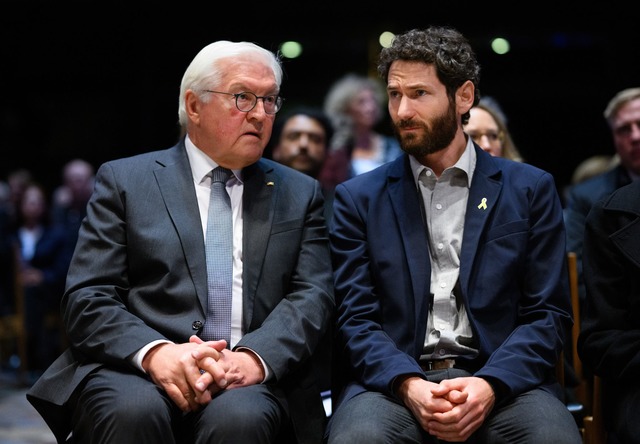 Bundespr&auml;sident Frank-Walter Stei...uf ein Ende der Gewalt im Nahen Osten.  | Foto: Bernd von Jutrczenka/dpa Pool/dpa