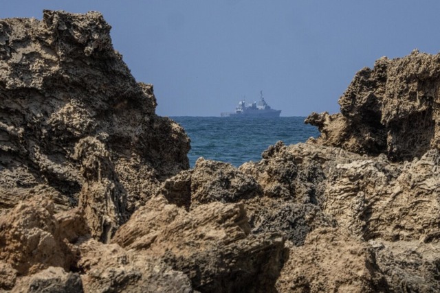 Israel, Hadera: Ein israelisches Marin... Mittelmeer vor der Kste (Symbolbild)  | Foto: Ariel Schalit (dpa)