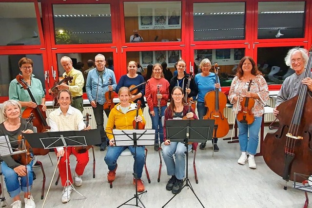 Der Orchesterverein Bad Sckingen bere...2;Konzert fr den Frieden&#8220; vor.   | Foto: Klaus Kunzmann