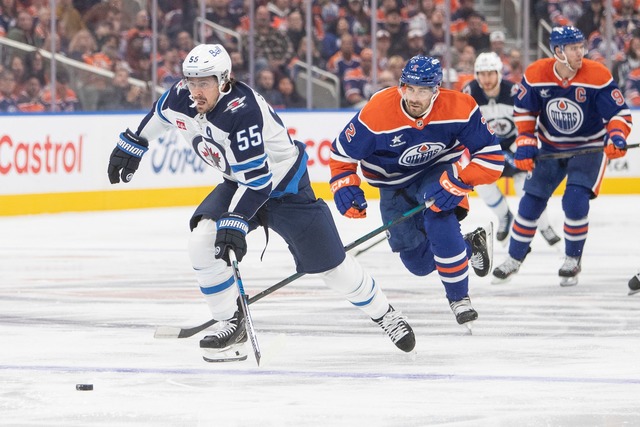 Die Jets voraus, die Oilers hinterher ...ft aus Sicht von Leon Draisaitls Team.  | Foto: AMBER BRACKEN/The Canadian Press/AP/dpa