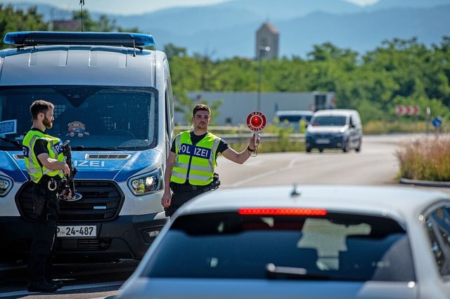 Schon whrend der Fuball-EM  im Somme...ationre Kontrollen der Polizei statt.  | Foto: Jonas Gnther