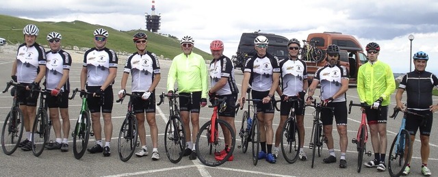 Siegfried Ernst, Hanspeter und Stefan ...hhe des Chasseral  im Schweizer Jura   | Foto: privat