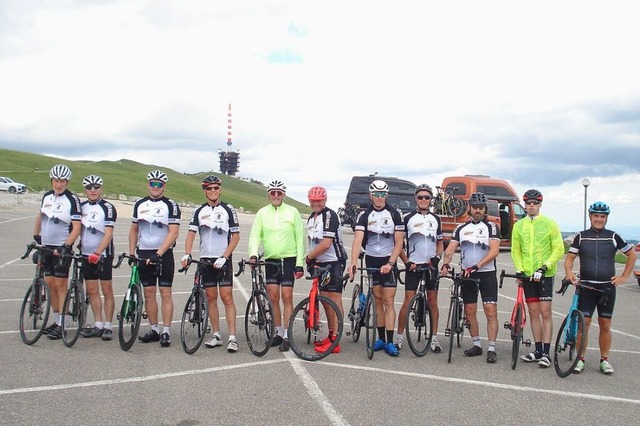 Siegfried Ernst, Hanspeter und Stefan ...shhe des Chasseral  im Schweizer Jura  | Foto: privat